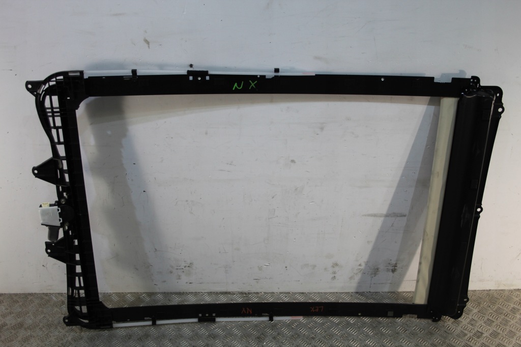 фото №1, Шторка панорама крыша крыша lexus nx 300h lift