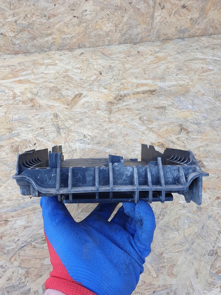 фото №8, Ford mondeo mk4 lift основание аккумулятор