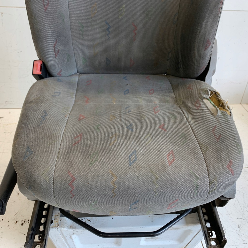 фото №8, Сиденье левая перед сиденье водителя + основание сиденье vw crafter i 2e 08r