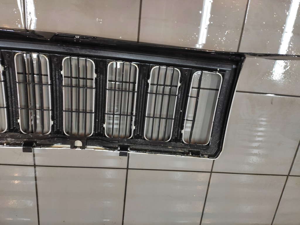 фото №8, Jeep commander xk xh решётка радиатора решётка радиатора оригинал рамка хром ubytek решётка