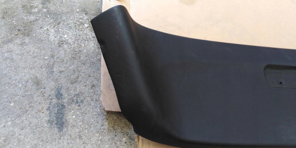 Ferrari f8 spider молдинг обшивки потолка лампа освещение кабины 210500177 с Разборки