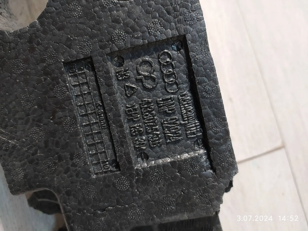 фото №6, 9252. audi e-tron абсорбер пена бампер перед 4j3807549b