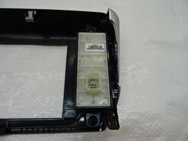 фото №9, Peugeot 208 2008 i рамка дисплея радио навигации