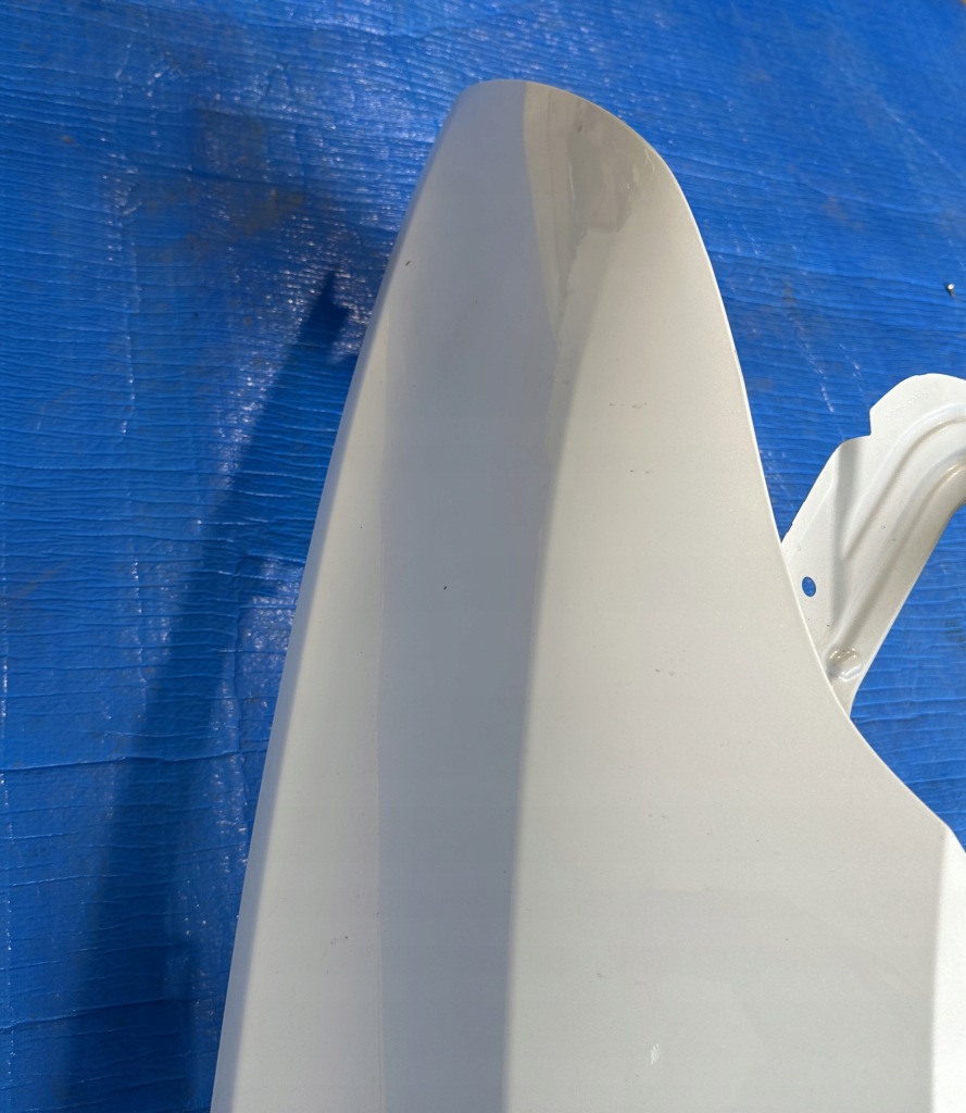 Tesla y 25- 1493472-00-c juniper крыло  передний правый  камера oem оригинал . в Украине