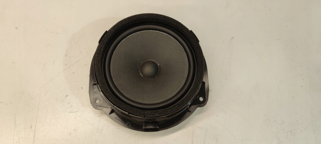 фото №1, Динамік середньочастотний audi оригінальний номер 8v0035411b