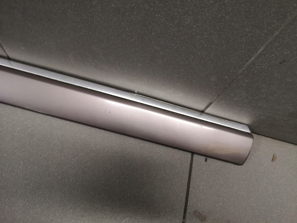 фото №9, Молдинг дверь левый перед audi a8 d2 lz1t 4d0853951