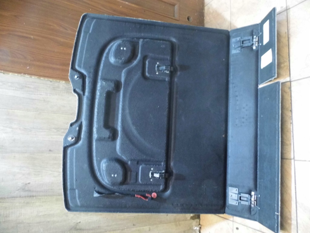 Volvo v50 s40 2 2.0d 06' пол багажника 39999985 в Украине