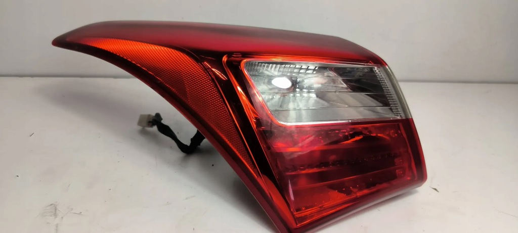 фото №7, Лампа левая задняя левый задняя hyundai i30 ii 5d hb 92401-a50