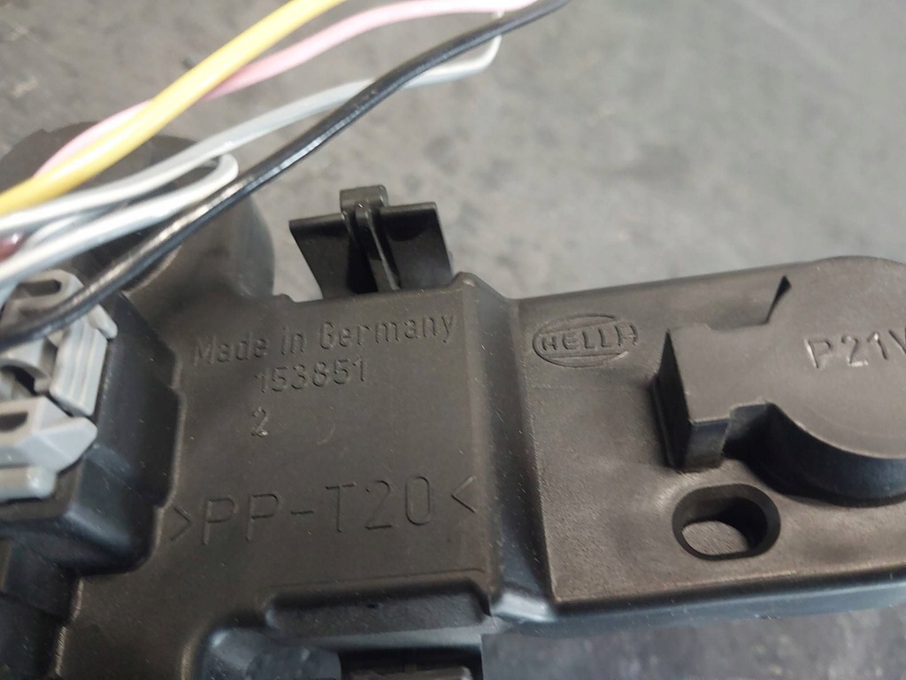 фото №7, Вкладыш лампы задний левый volvo s60 153851