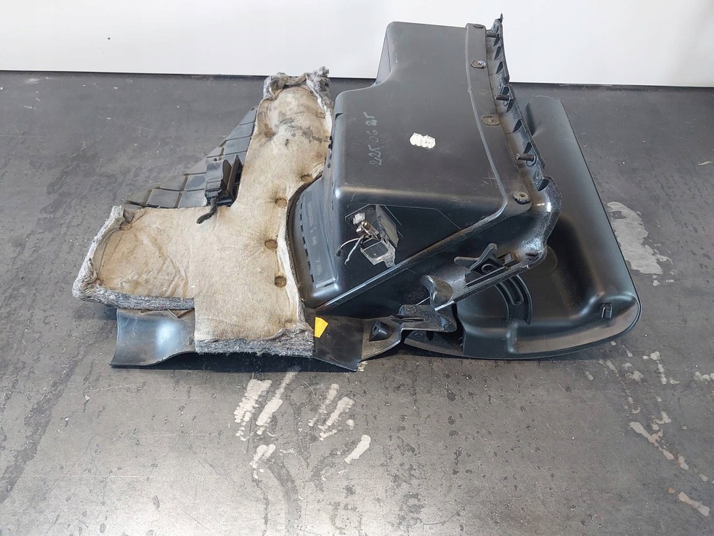 фото №16, Бардачок панели приборной панели skoda superb b5 3u 3b1857101 1841915016