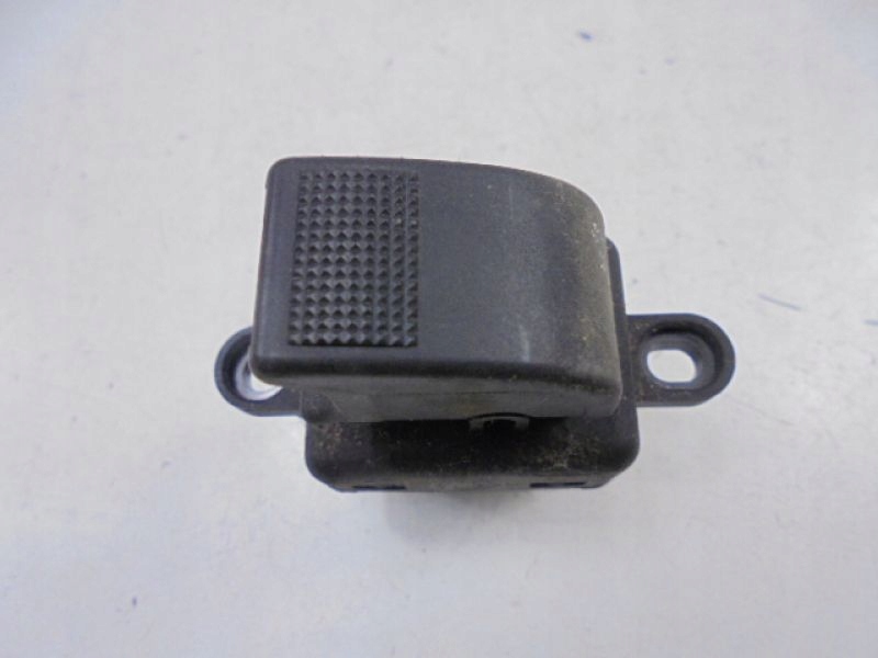 Mazda 2 i dy выключатель стекло задняя левый d39766370 Киев