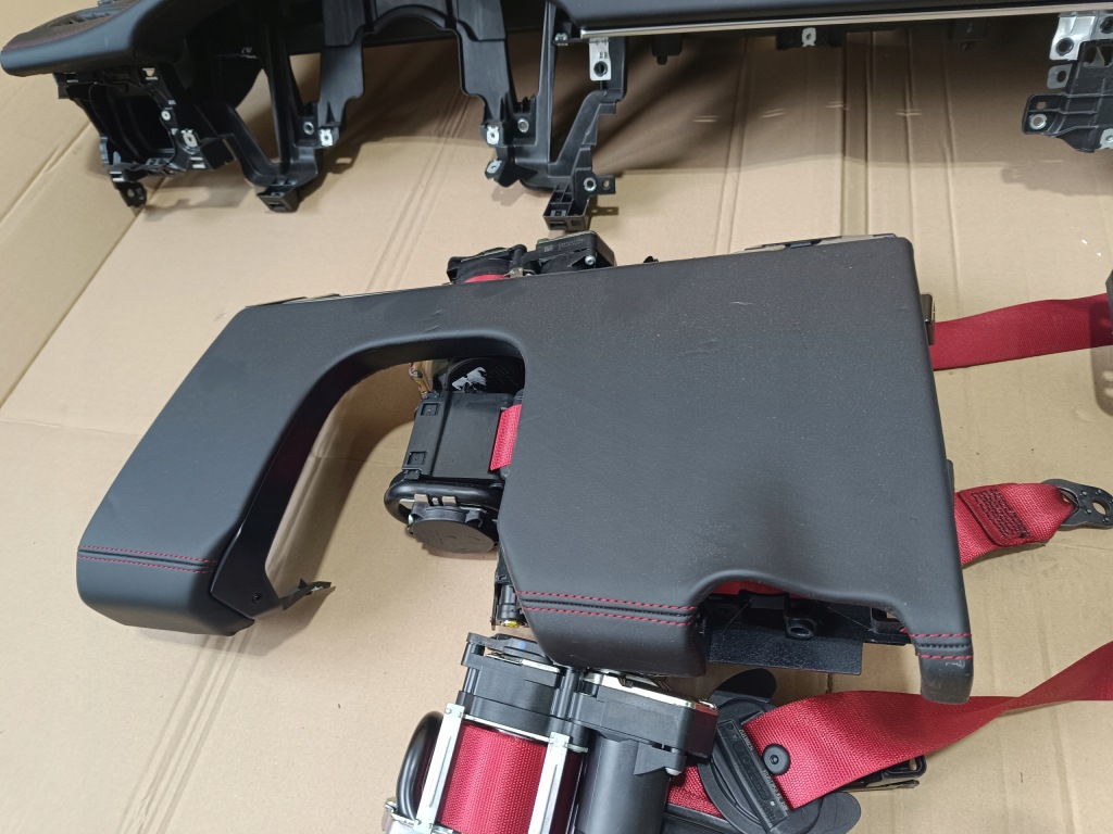 фото №5, Консоль панель приладів подушка безпеки ремені panamera 971 gts