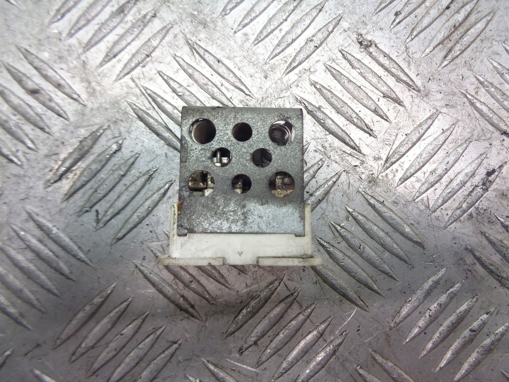 фото №1, Резистор резистор вентилятор astra h 52475432