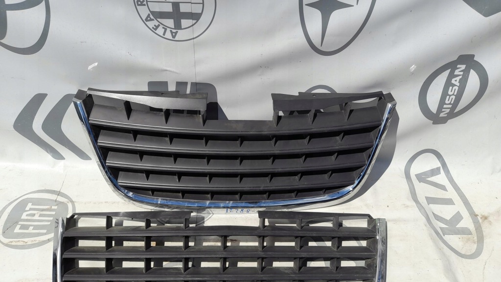 фото №3, Chrysler voyager 08-11 решітка радіатора решітка радіатора