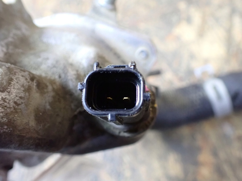 фото №14, Корпус термостата термостат провода isuzu d-max iii 6326