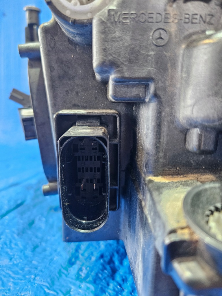 Mercedes cla a118 w118 full led фара правий перед фара performance Оригінал