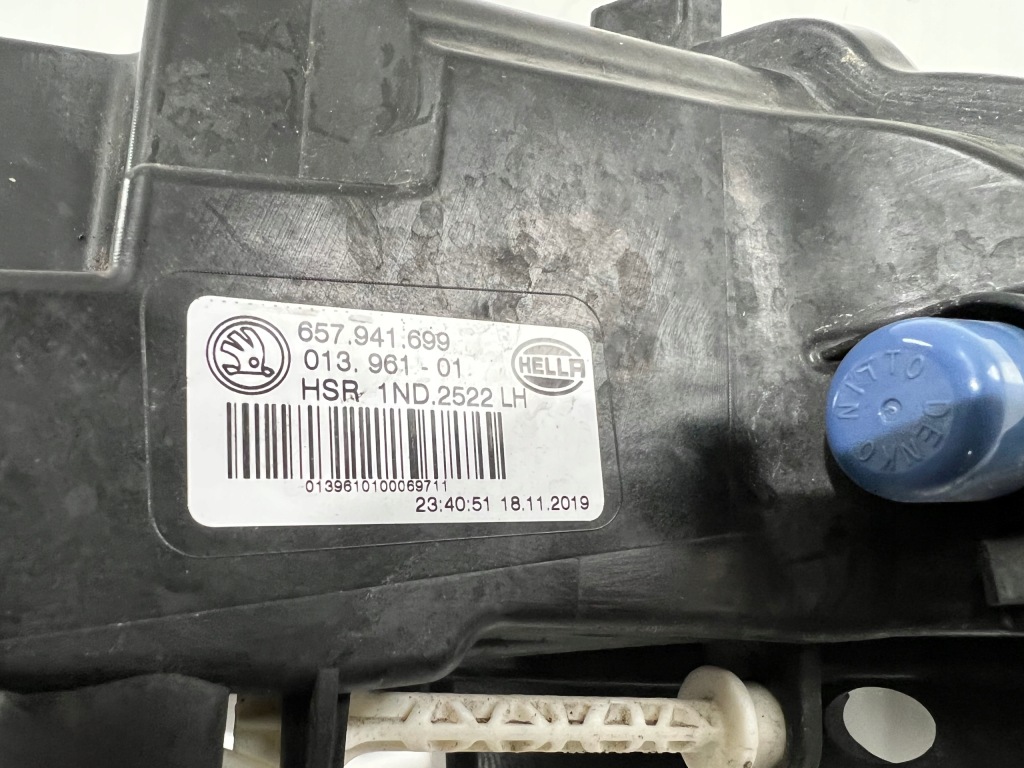 Противотуманная фара led drl левый skoda scala 657941699 хороший в Украине