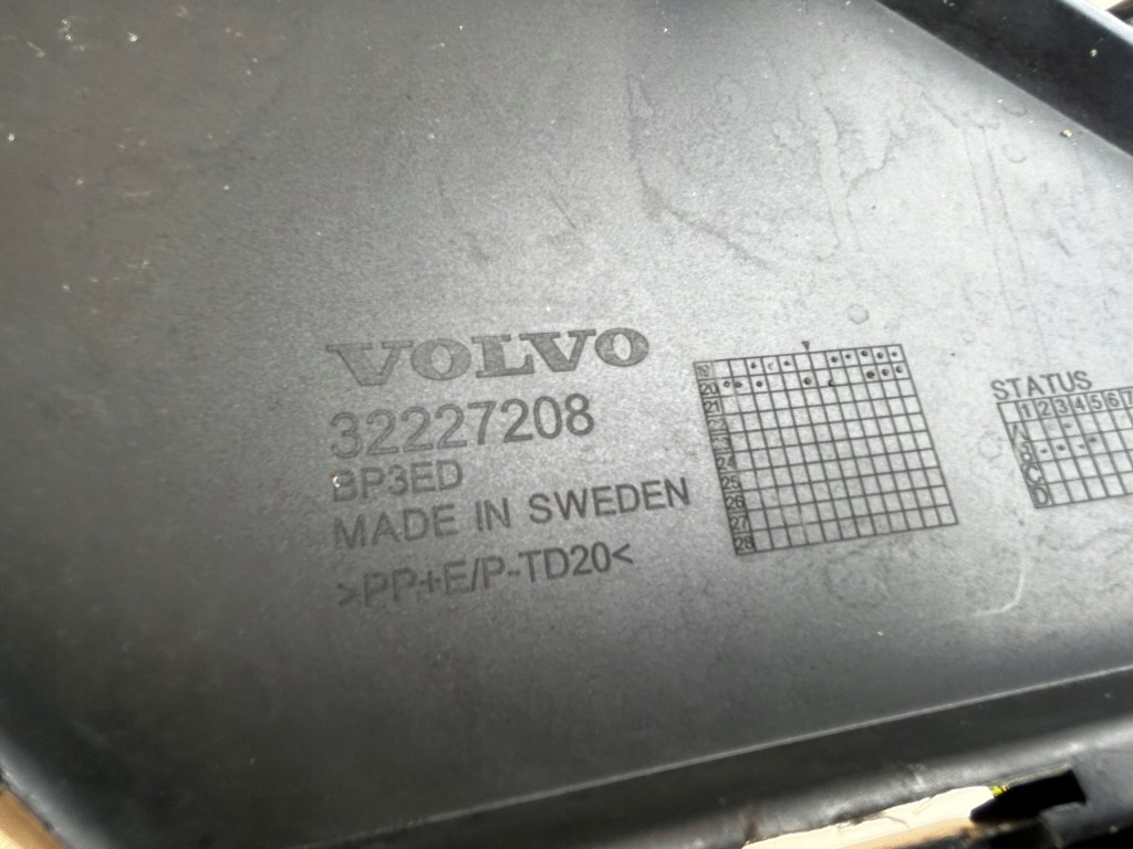 фото №12, Volvo v90 lift r-design накладка бампера перед