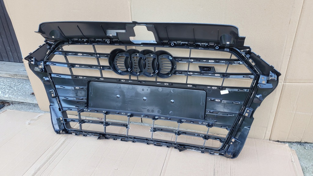 фото №12, Решётка радиатора радиатора решётка радиатора audi s3 8v lift 16-20 радар оригинальный номер 8v3853651ae новый !!!