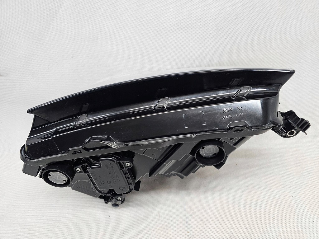 фото №13, Skoda scala лампа перед правая full led crystal lighting 657941016