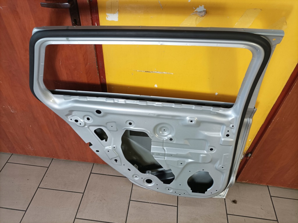 фото №4, Opel insignia b kombi дверь задняя левая