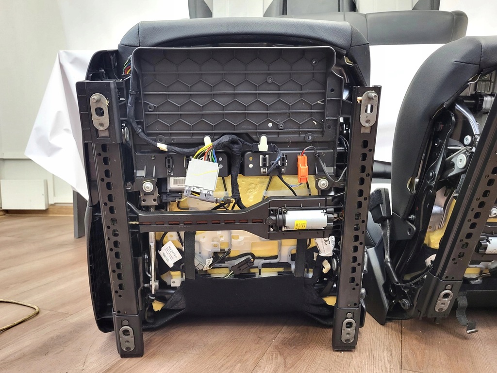 фото №8, Сидіння заднє сидіння комплект шкіра range rover evoque l551 2.0b 2020r 4x4 pbkca