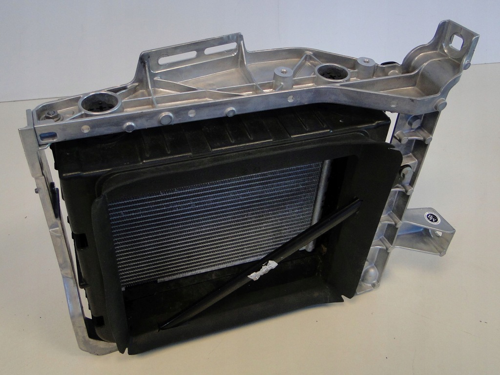 фото №9, Mercedes sl r232 232 55 63 amg gt 192 радиатор wody w подкрылок левая