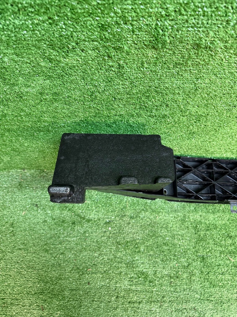 фото №8, Volkswagen amarok 2010 з передній поперечина бампера передній