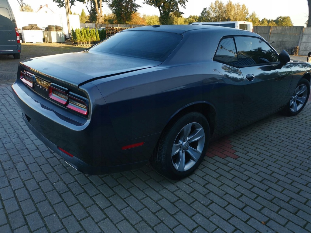 фото №7, Dodge challenger 15- подушка сиденье правая 68243592ab