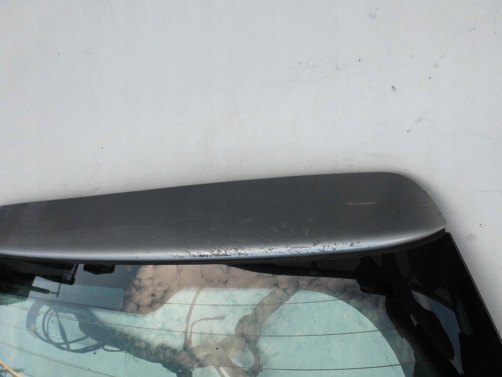 фото №11, Крышка багажника задняя с стекло a3 8l 1997r. 3 дверь серебристая