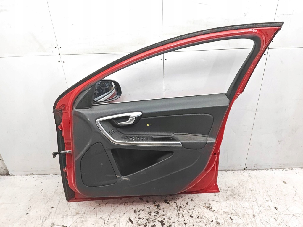 фото №4, Volvo v60 дверь правый перед