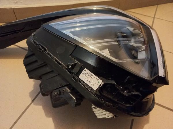 фото №3, Kia sportage v 5 full led лампа передня права 92102-r2110