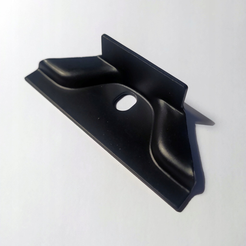 Кронштейн   акумулятор лист porsche 914 924 944 968 в Україні