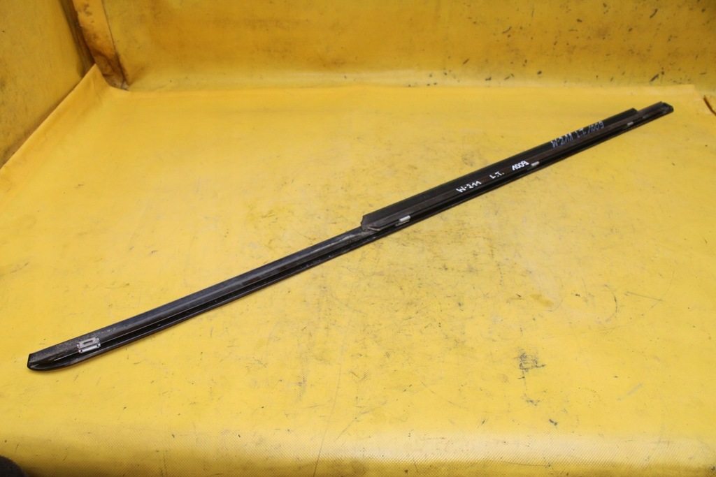 фото №6, Молдинг уплотнитель левый задняя mercedes w211