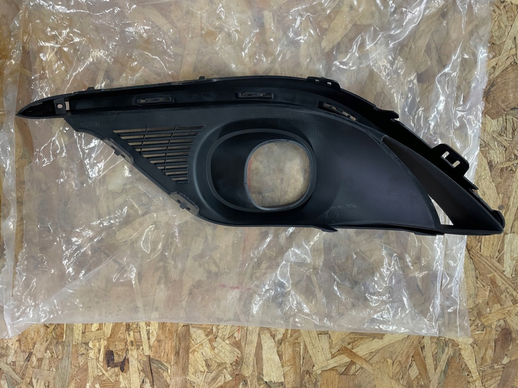 фото №5, Решітка протитуманної фари бампера правий перед renault scenic iv 2016- 62086464r