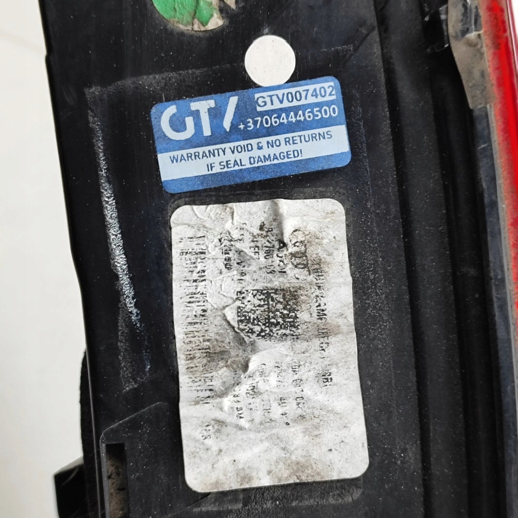 фото №10, Audi q5 sq5 2017 ліва сторона лампи задній кришки багажника