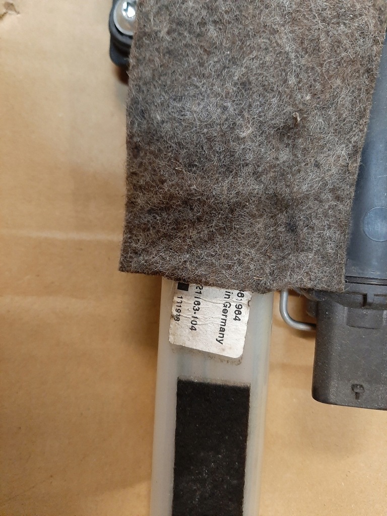 фото №7, Audi a8 d4 механизм шторка дверь 4h0861964