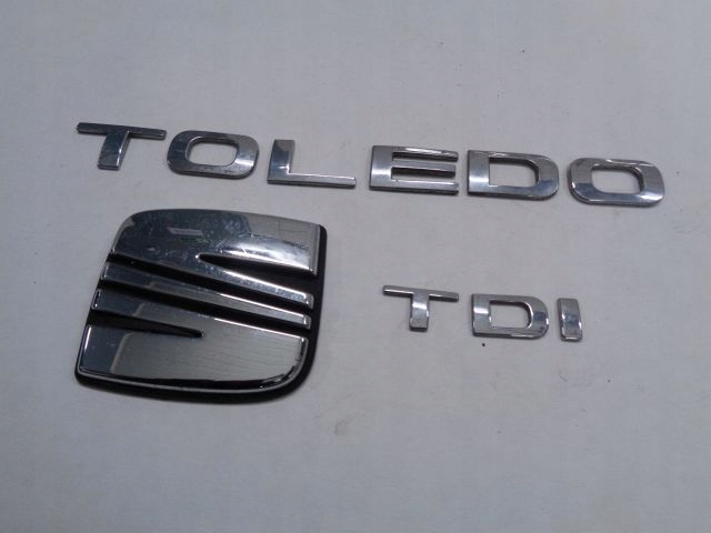 фото №1, Seat toledo ii 02 sedan надпис букви значок logo
