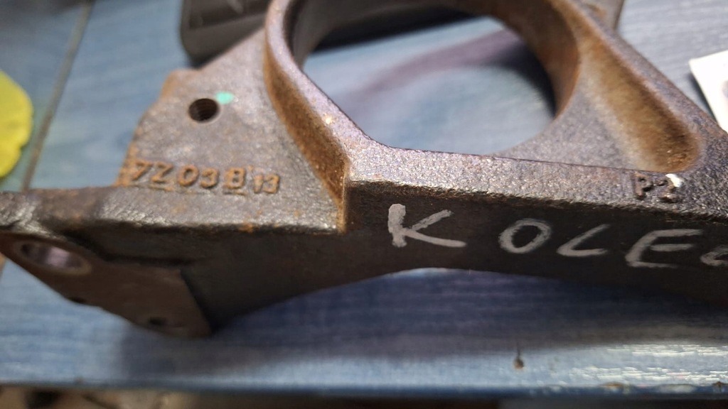 фото №2, Кронштейн підпора піввісь renault koleos i jak nowa