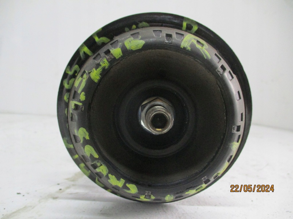 фото №9, Амортизатор амортизатор toyota yaris iv cross 1,5 hyb 48520-0dg530 правий