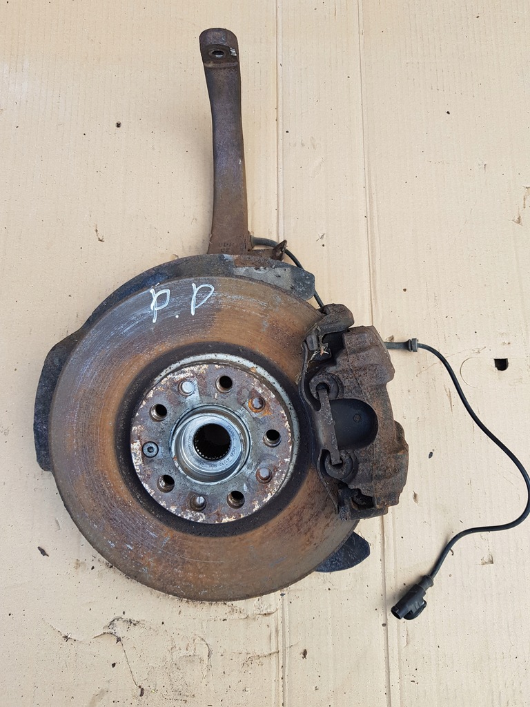 фото №1, Alfa romeo 159 1.9 поворотный кулак ступица правый перед ab