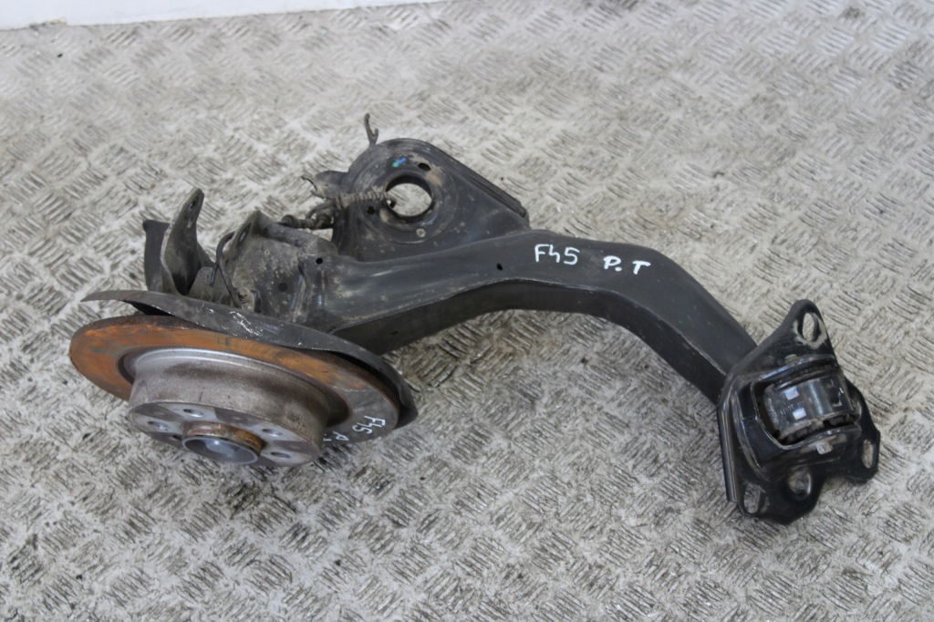 фото №1, Поворотный кулак правый задняя bmw 2 f45 active tourer