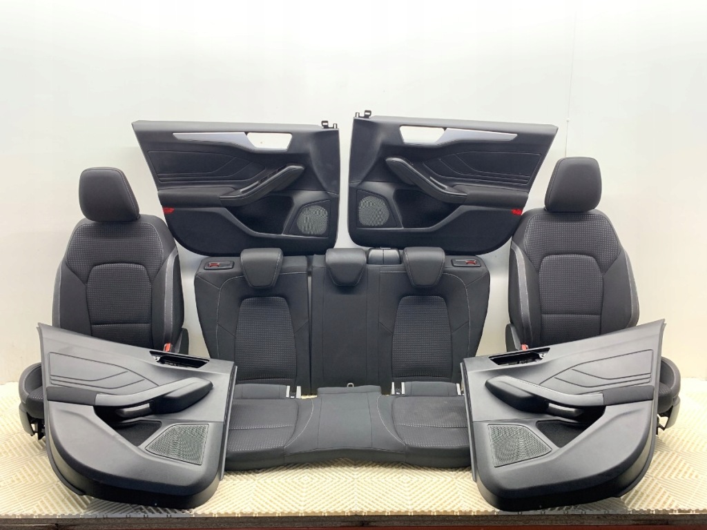 фото №1, Сидіння заднє сидіння обшивки комплект ford focus iv хетчбек оббивка