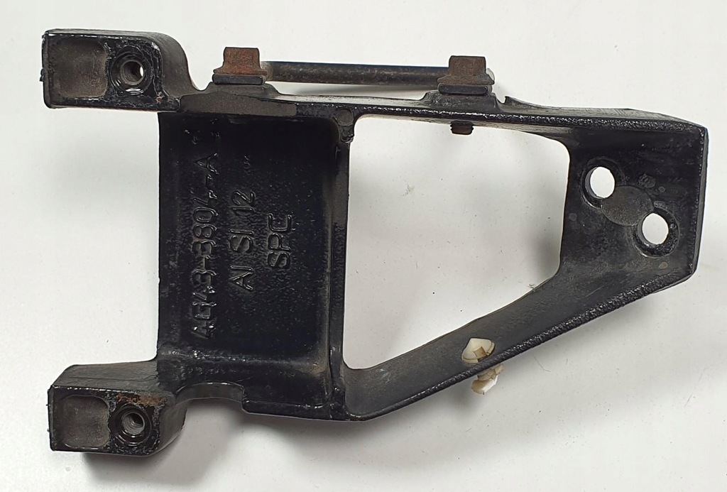 фото №2, Кронштейн кронштейн замка капот aston martin rapide