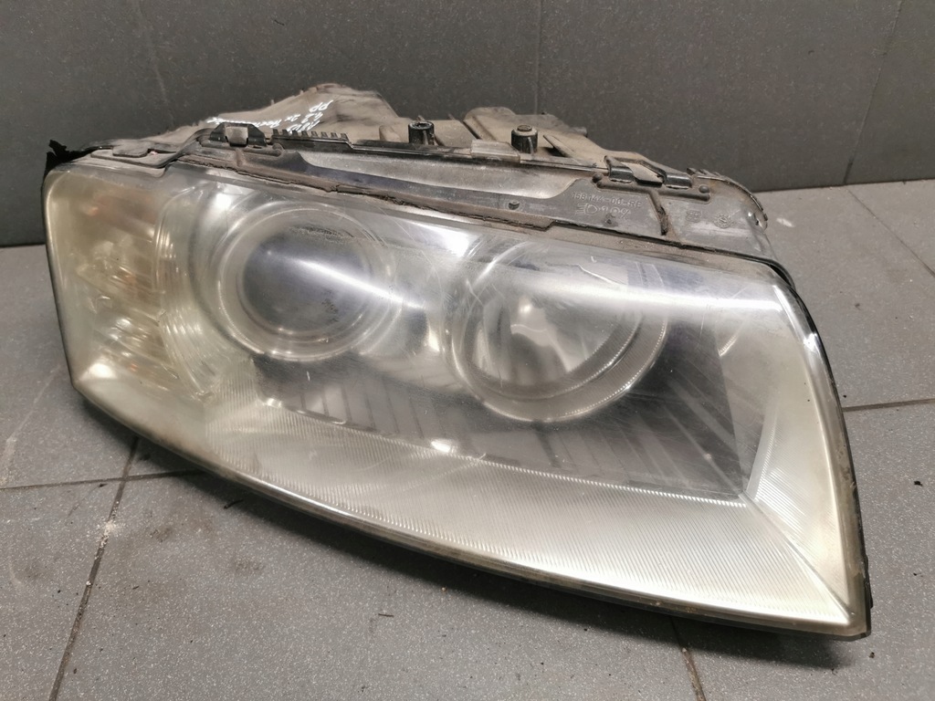 фото №1, Лампа правий перед audi a8 d3 przed liftem