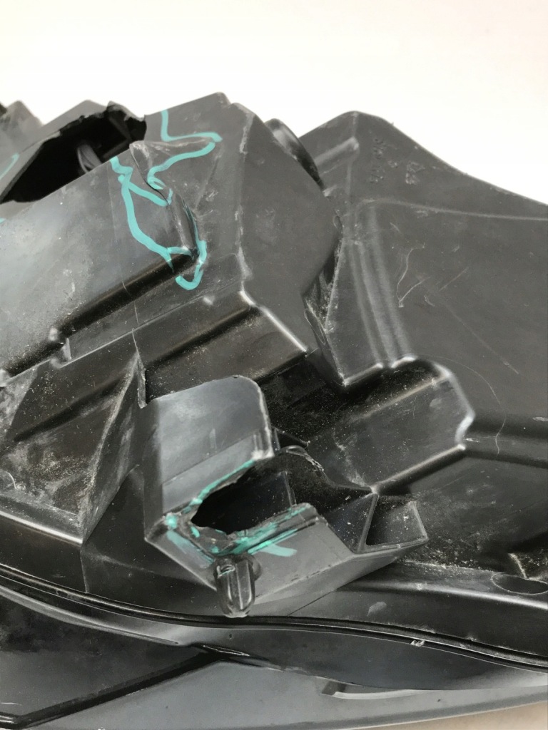 Купить Tesla 3 рестайлинг  правый  фара full led 1514953-00-d