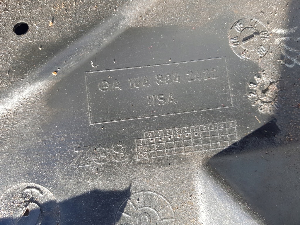 фото №10, Подкрылок правый перед mercedes gl x164 1648842622 1648842422