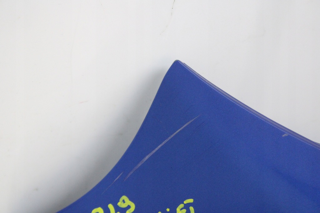 фото №11, Peugeot 107 lift 2012r- бампер перед передний elx - код лакокрасочного покрытия