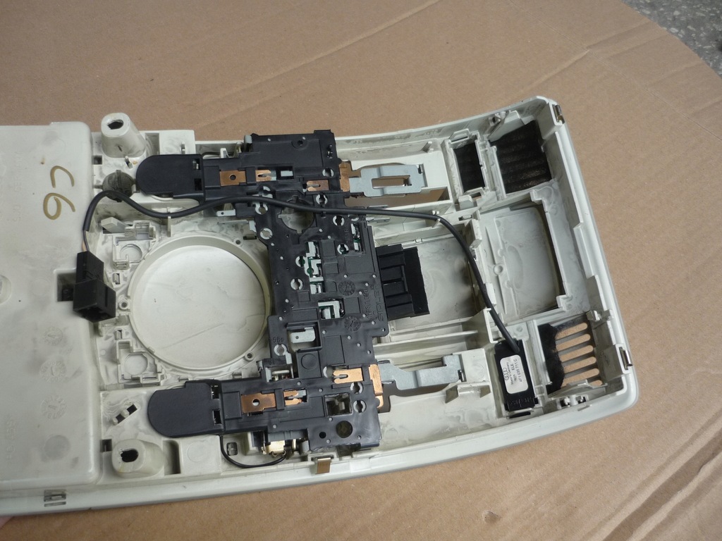 фото №11, Лампа стельовий салону audi a6 c6 4f0947135j