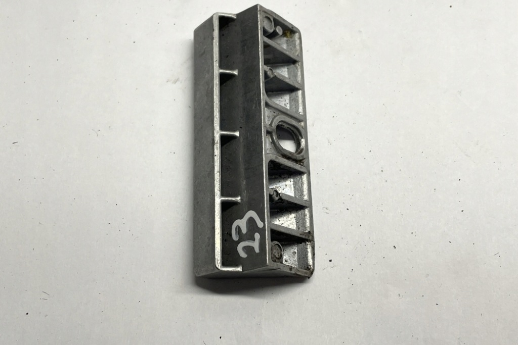 Держатель аккумулятор bmw x1 f48 9312294 2.0l дизель 140kw 2017 Доставка